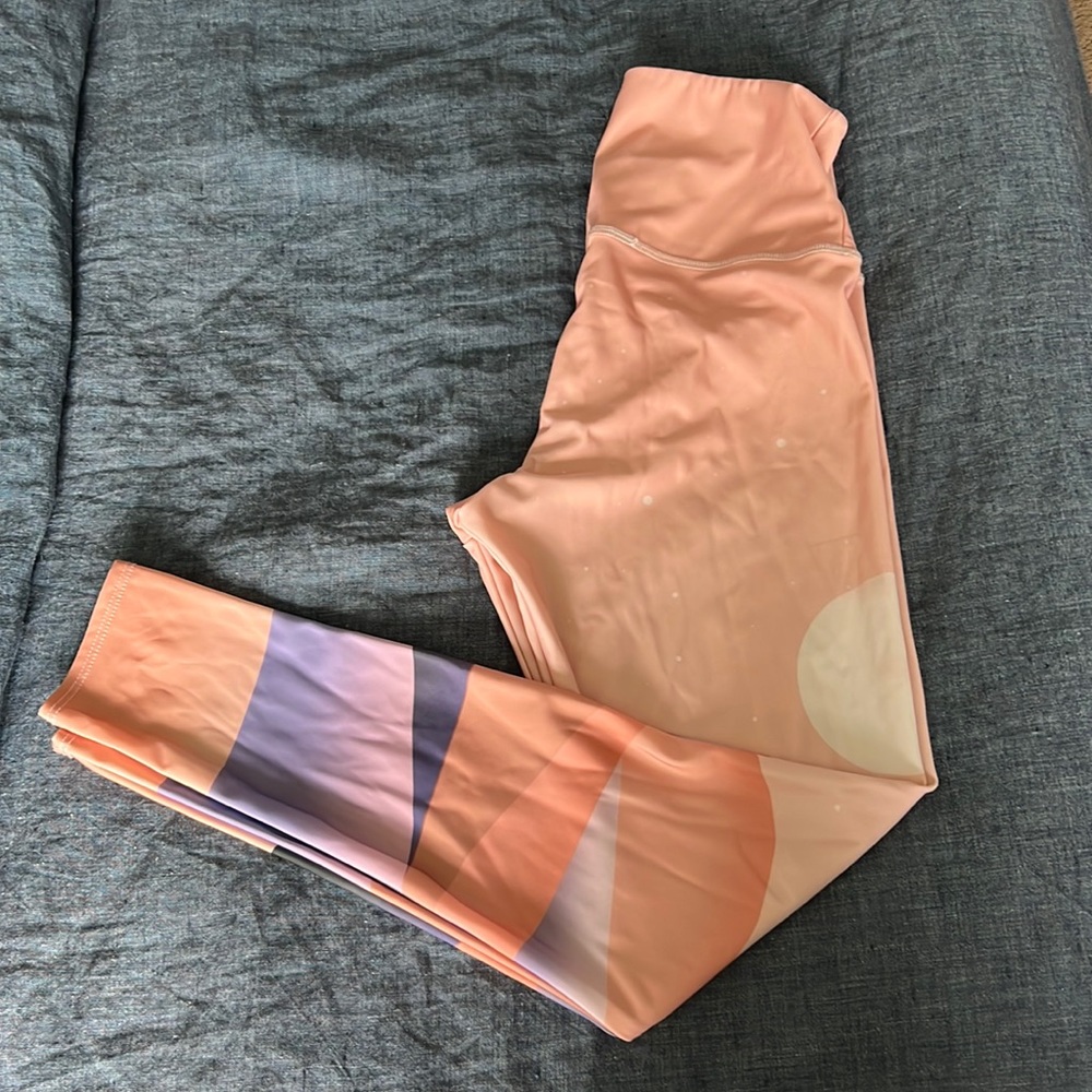 Onzie Peach and Purple Leggings